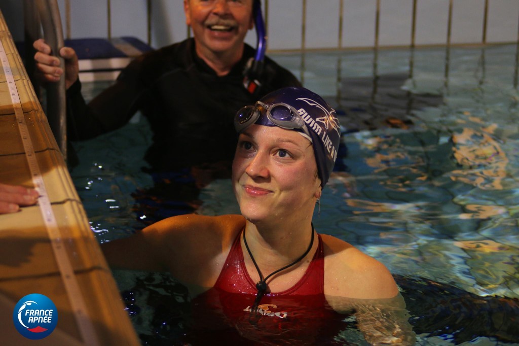 le sourire d'Ilaria Bonin peu après sa perf à 197m DYN.  Photo : France Apnée