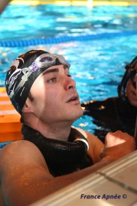 Guillaume vient de réaliser un protocole solide après 225m DYN en bassin de 25 photo : France Apnée