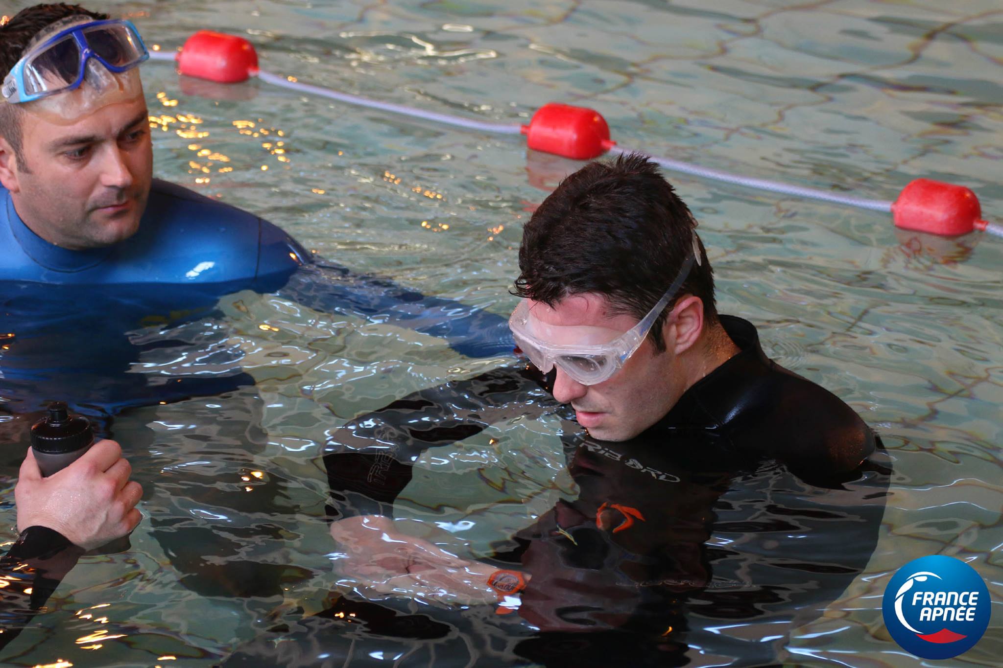 Guillaume Bussière et son coach Jérôme Chapelle (La Ciotat, 2014)
photo : France Apnée